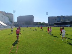 TRÉNINK - HLAVNÍ STADION VIKTORIA ŽIZKOV - 